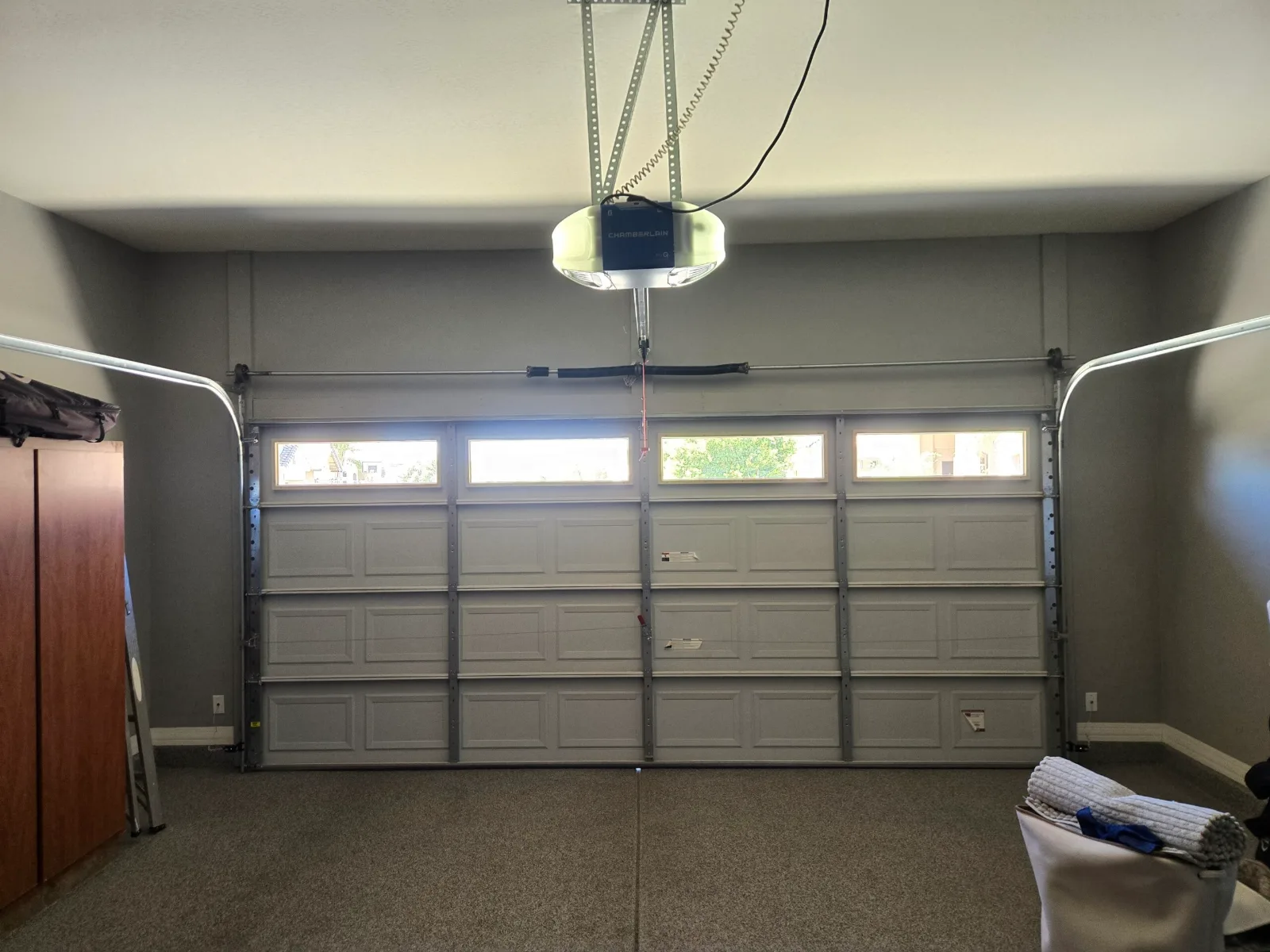 Garage Door Stuck Open or Closed in Phoenix? What to Do in the Next 10 Minutes
