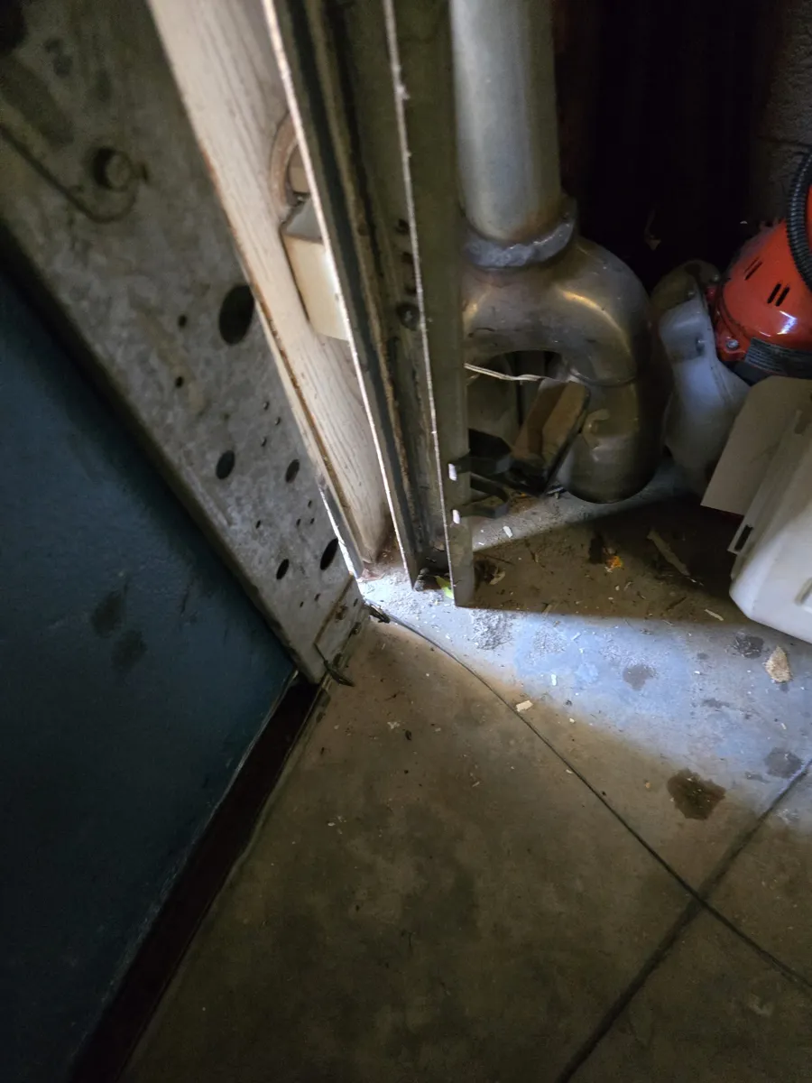 Garage Door Cable Replacement in Gilbert, AZ by Garage Door Grunts