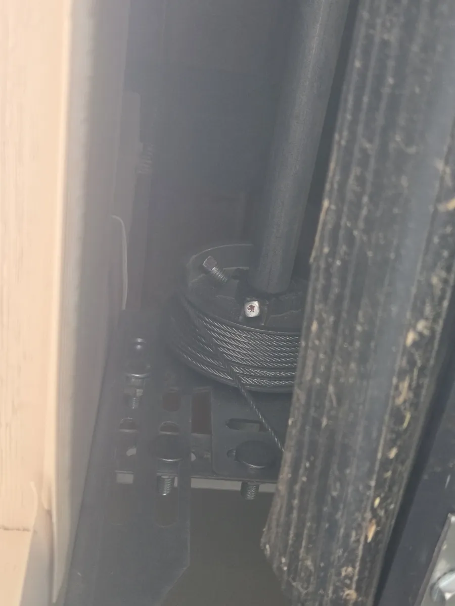Garage Door Maintenance in Cave Creek, AZ by Garage Door Grunts (photo 3)