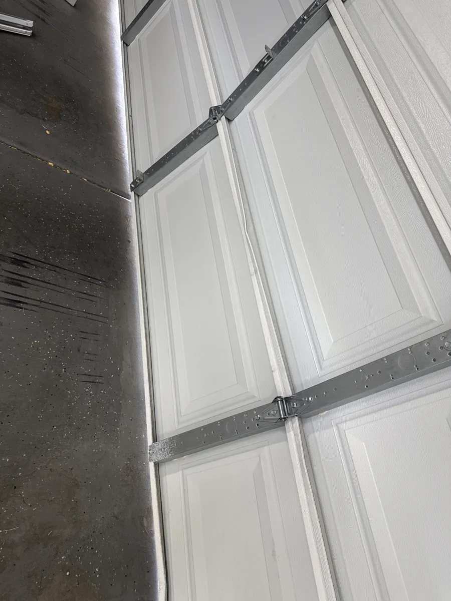 Garage Door Repair in Cave Creek, AZ by Garage Door Grunts (photo 2)