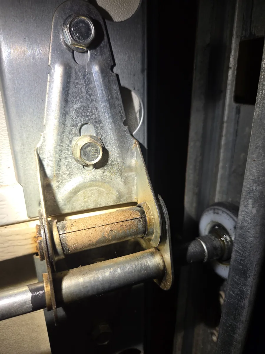 Garage Door Spring Replacement in Glendale, AZ by Garage Door Grunts (photo 2)