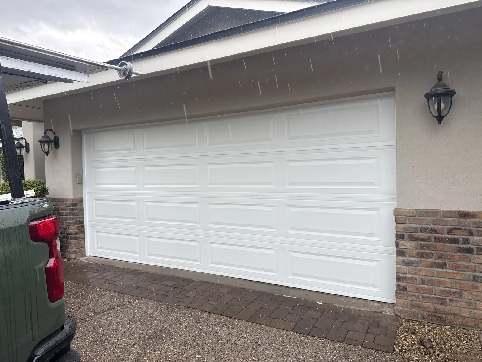 After: a new garage door (Amarr Lincoln 2000) in North Phoenix, AZ