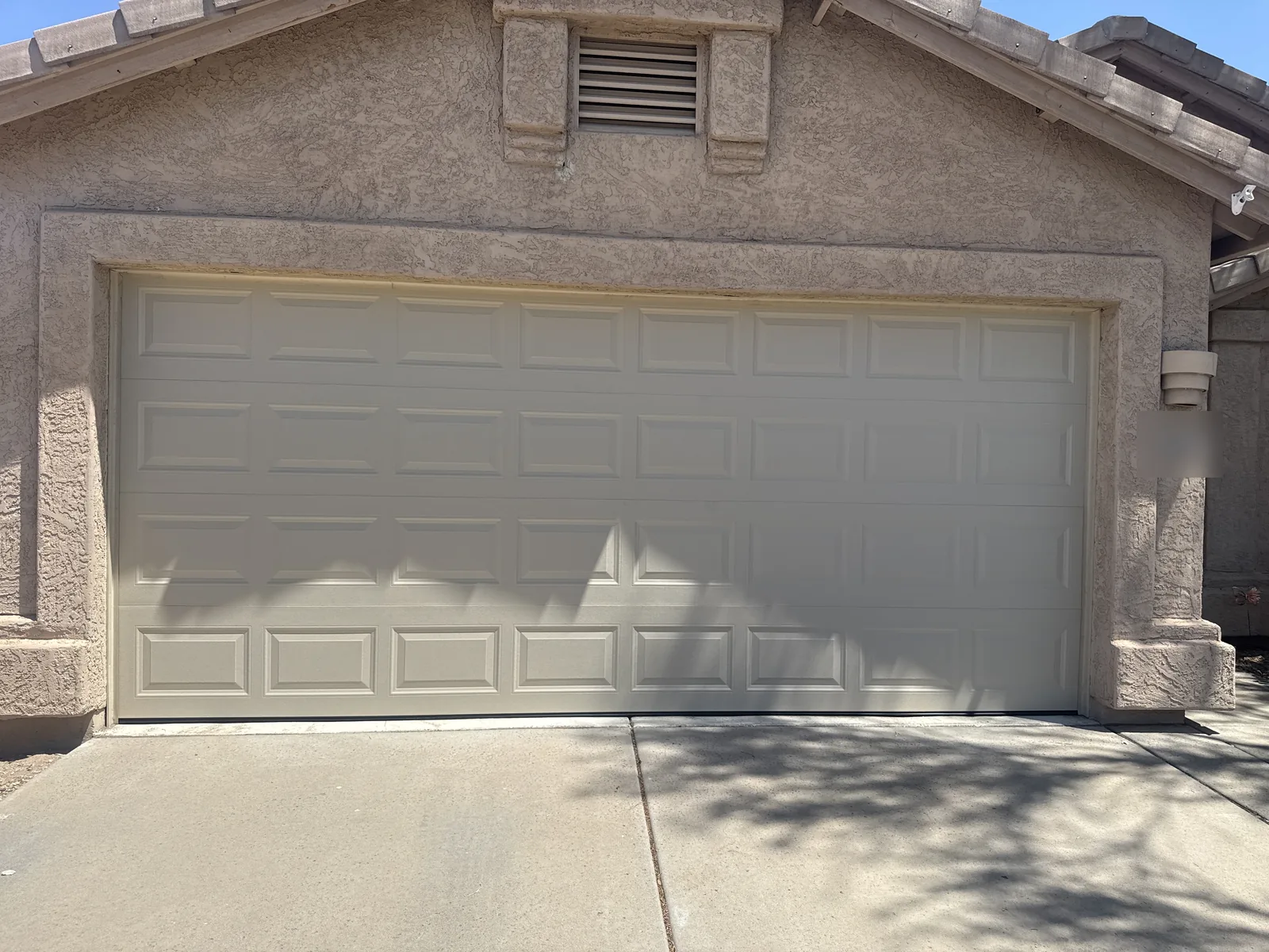 After: a new garage door (Amarr Lincoln 3000) in North Phoenix, AZ